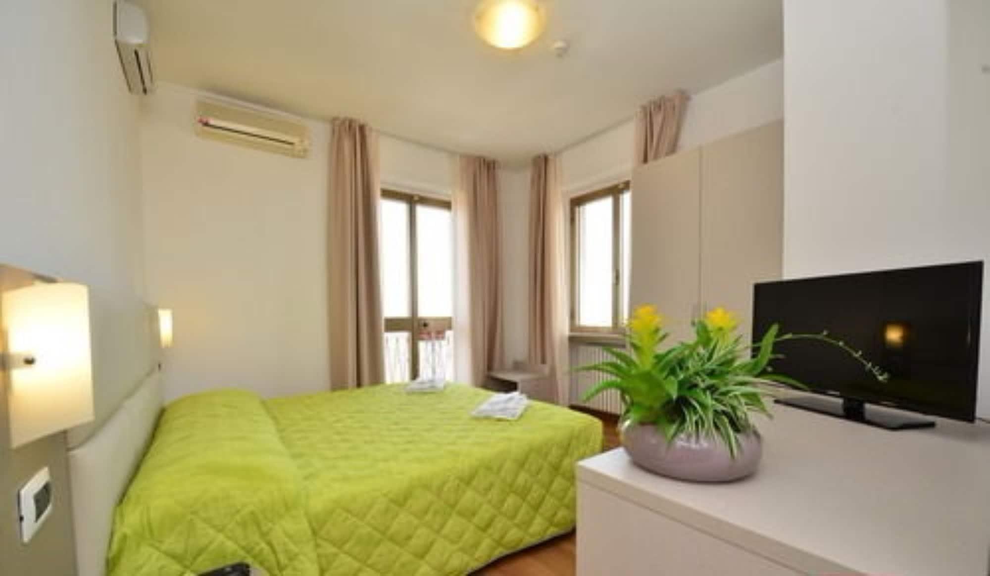 Hotel Bella Peschiera เปสเคียรา เดล การ์ดา ภายนอก รูปภาพ