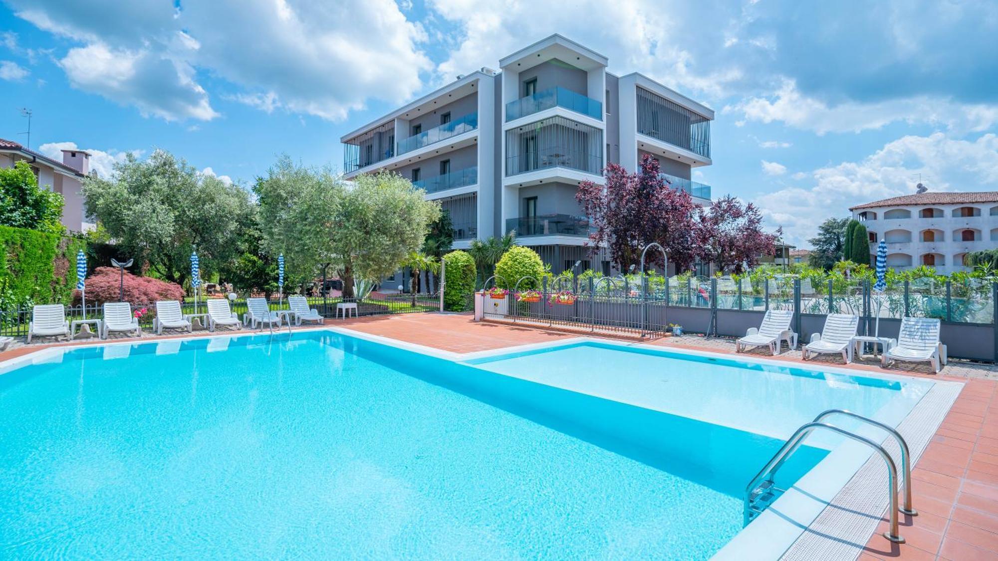 Hotel Bella Peschiera เปสเคียรา เดล การ์ดา ภายนอก รูปภาพ