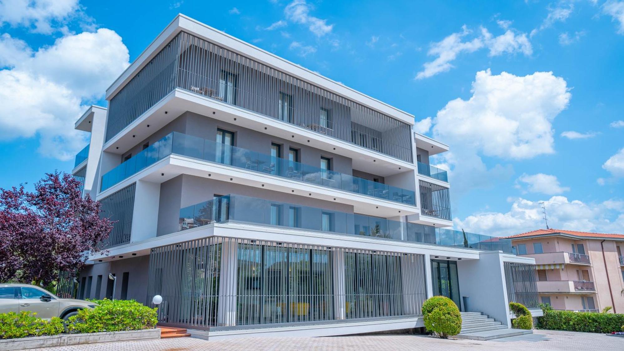 Hotel Bella Peschiera เปสเคียรา เดล การ์ดา ภายนอก รูปภาพ