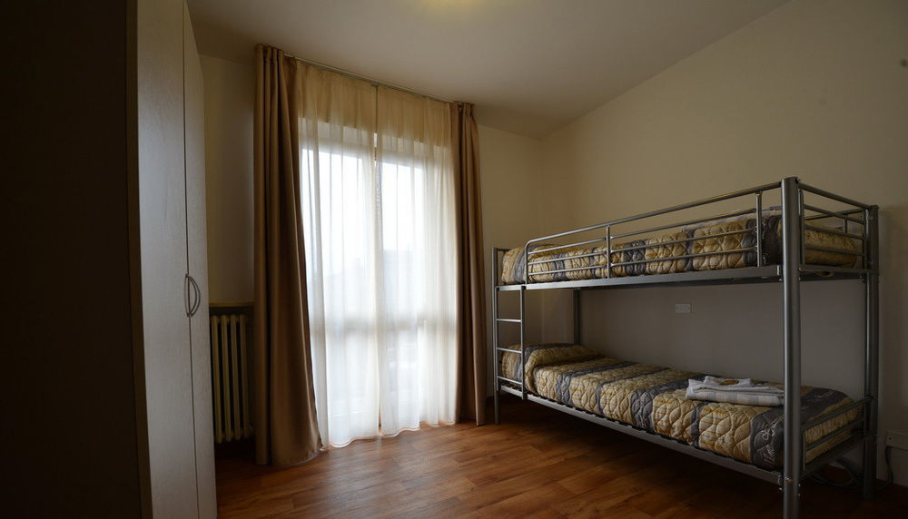 Hotel Bella Peschiera เปสเคียรา เดล การ์ดา ภายนอก รูปภาพ